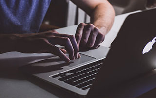 爱游戏APP_中国女子足球的梦想奔跑，目标国际舞台的荣耀